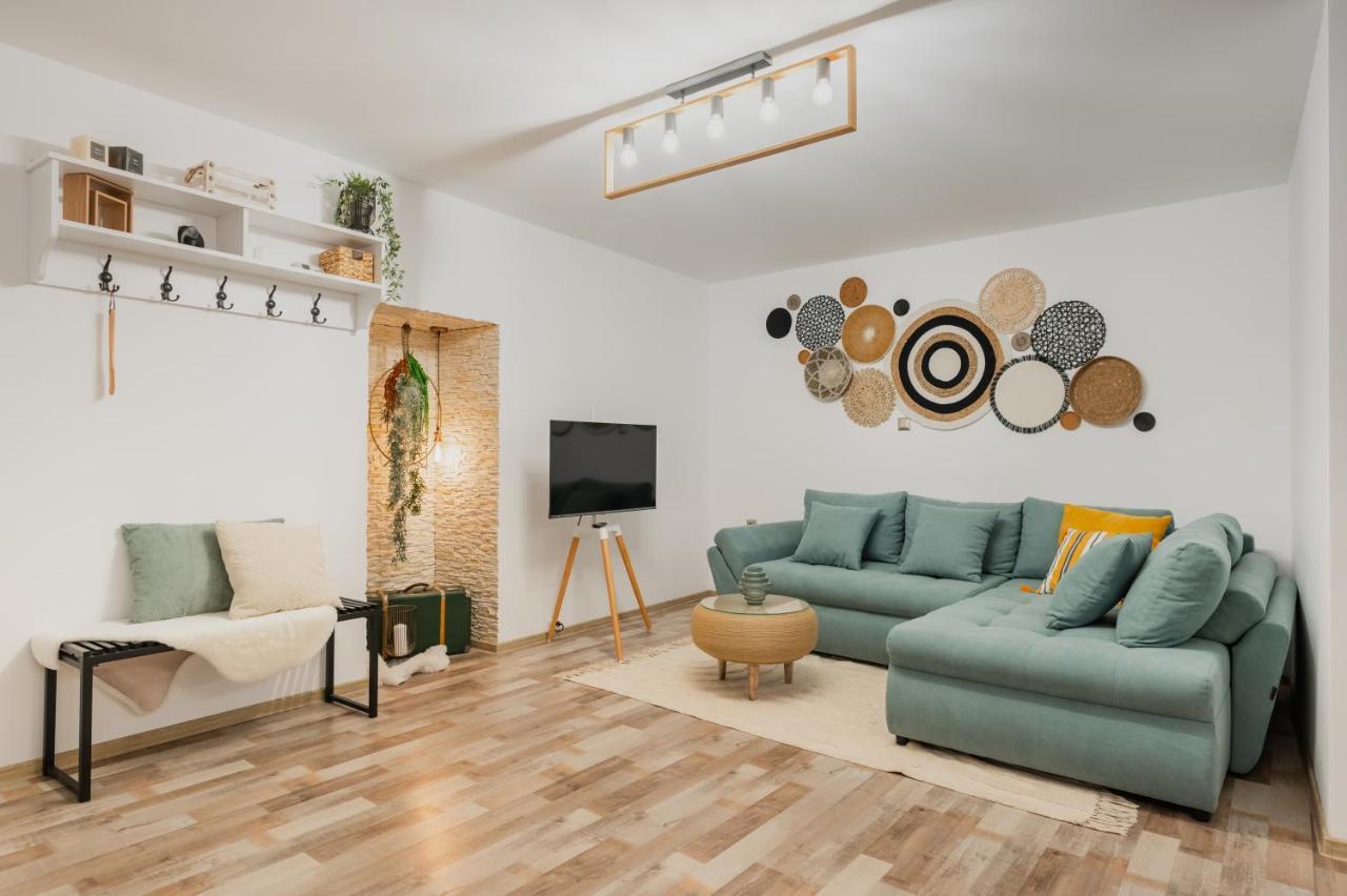 Cozee Studio - In Inima Brasovului Экстерьер фото